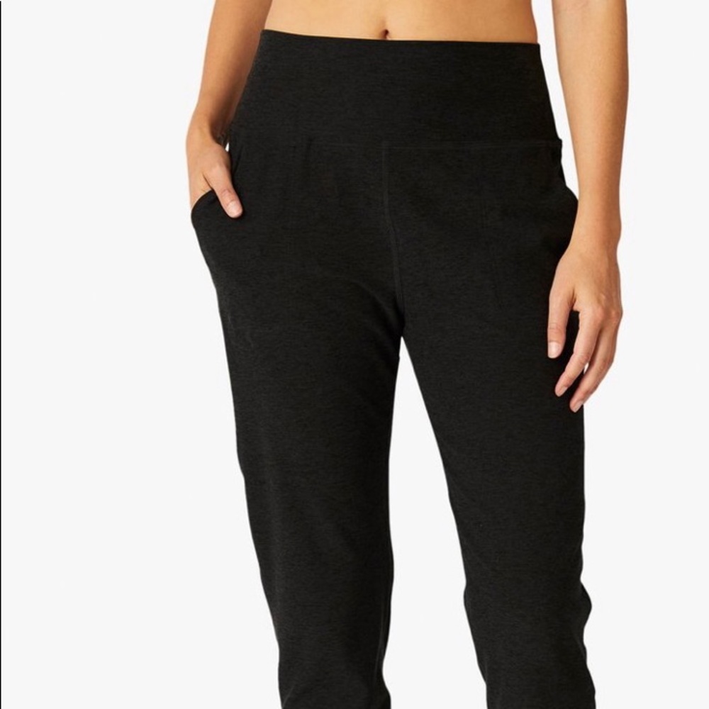 Space dye jogger beyond Yoga
